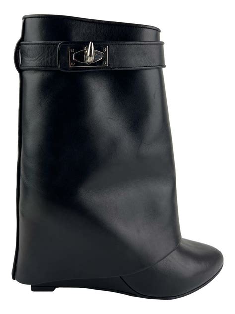 bota da givenchy